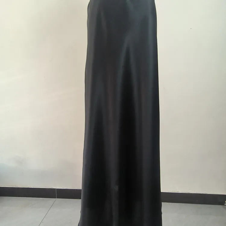 桑蚕丝缎面中高腰显瘦百搭A字版斜裁鱼尾后妈裙2025出游服装女