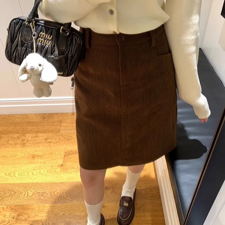 复古高级感咖棕色灯芯绒高腰半身裙女秋冬季直筒百搭显瘦a字中裙