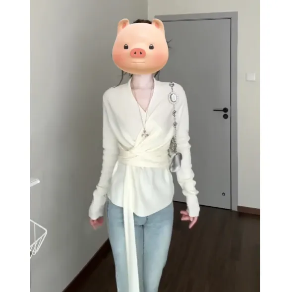 老钱风松弛感女装贵气交叉针织衫秋季松紧弹力独特漂亮设计感上衣