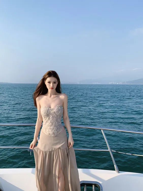 【香槟玫瑰2.0】2026春季新款设计感立体花朵胸衣配网纱长裙套装女