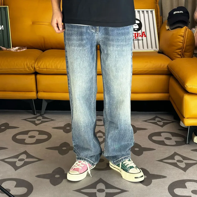 新款美式休闲潮牌简约百搭宽松直筒浅色爆款牛仔裤男爆款长裤秋冬