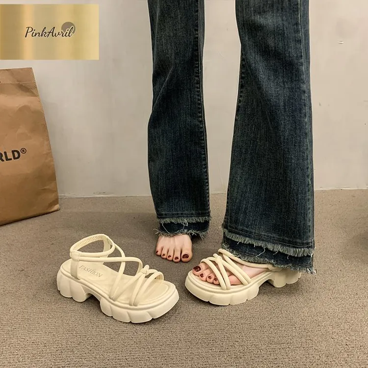 PinkAvril鞋增高罗马甜美沙滩跟2025配新款夏季米白仙女风厚底凉