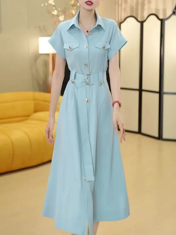 职业通勤法式修身复古翻领连衣裙2025新款气场强大时尚百搭衬衫裙