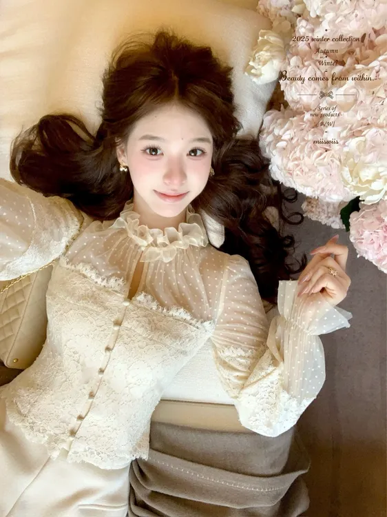 【玉珠流仙】重工复古蕾丝波点上衣 花边网纱拼接收腰衬衫