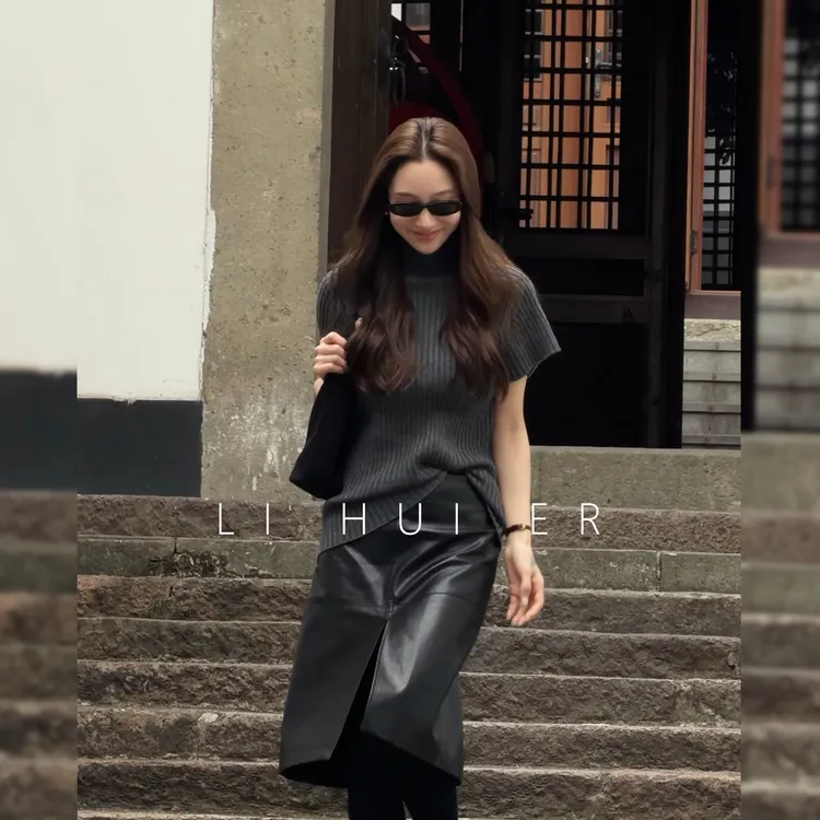 LiHuiEr李慧儿【西沙群岛】2025秋季显瘦气质舒适针织上衣LL0251329