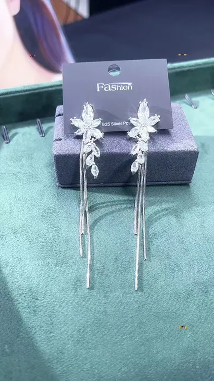 铜合金锆石耳饰 锆石叶子流苏耳环经典时尚百搭气质两戴款0324