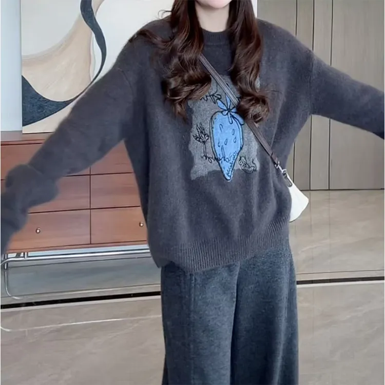 大码女装韩系慵懒风圆领针织毛衣秋冬季大码胖MM百搭减龄内搭上衣
