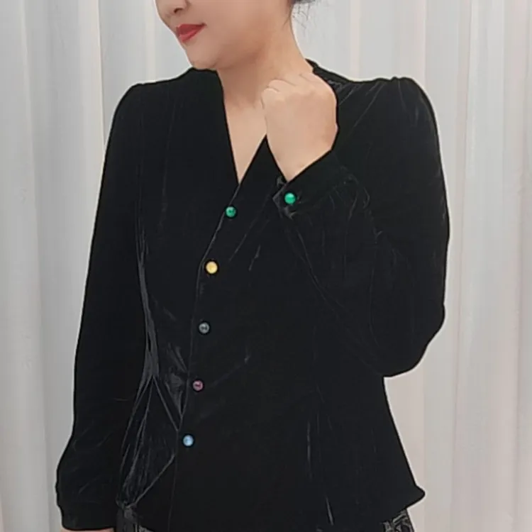 (郑州银基)显瘦圆领短款单排扣新中式复古女黑色短外套长袖小众