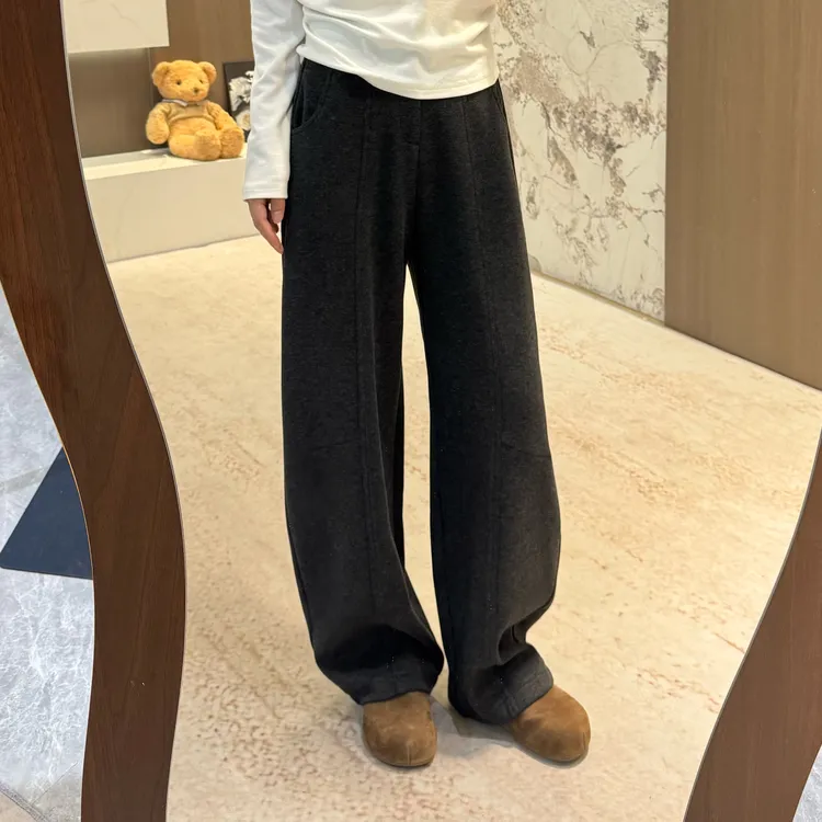 宿慕SUMU时尚百搭加绒弯刀裤女2025新款9-27显瘦休闲阔腿裤25356