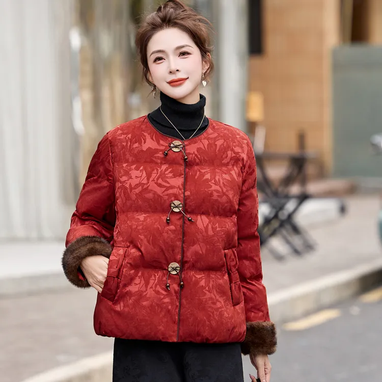 羽绒服女短款冬季2025新款中式时尚提花洋气宽松保暖90白鸭绒外套