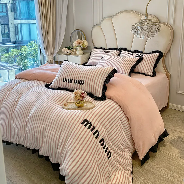 男儿风高端牛奶绒条纹韩版花边四件套双面加厚珊瑚绒床单床笠款