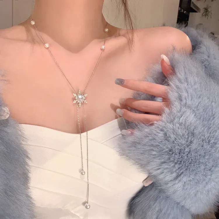 铜合金仿珍珠项链 秋冬轻奢闪锆雪花珍珠可抽拉毛衣链女项链颈链