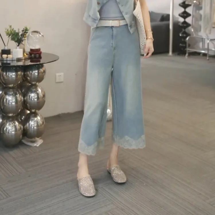 蕾丝拼接直筒牛仔裤子女夏季新款大码胖mm高腰遮胯显瘦九分阔腿裤
