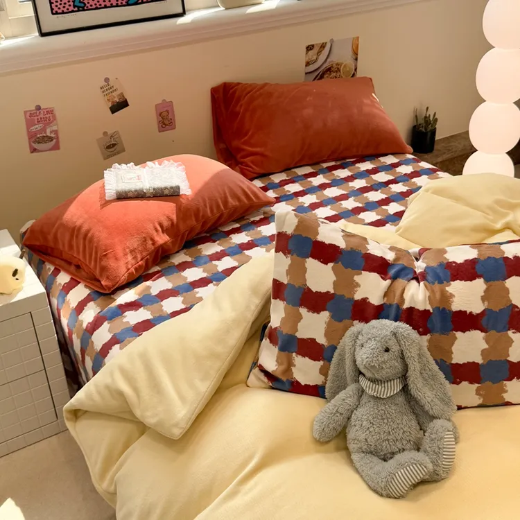 温馨小窝高克重亲肤舒适ins韩系撞色小清新牛奶绒四件套加厚冬季