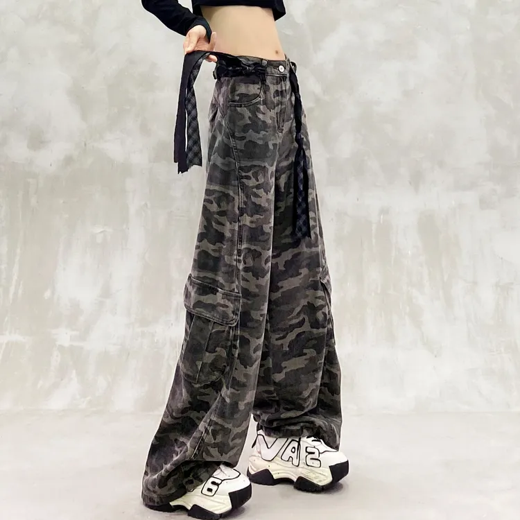 个性迷彩口袋设计牛仔工装裤女秋新款高腰宽松显瘦百搭直筒阔腿裤