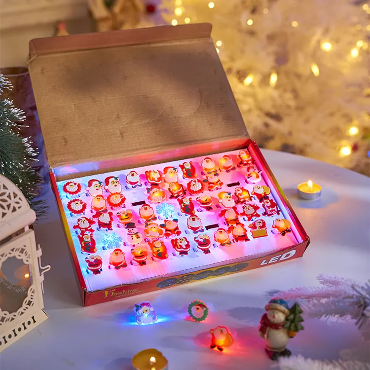 圣诞节小礼物儿童幼儿园活动奖品发光戒指手环项链胸针道具2026新