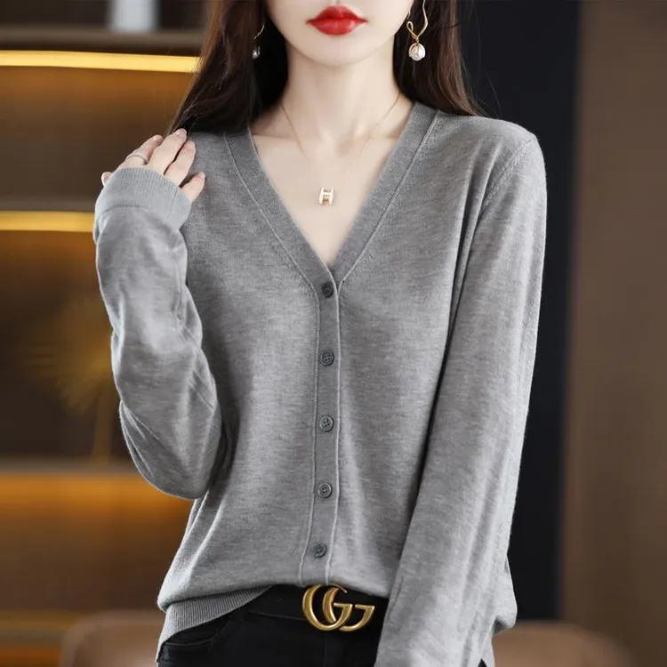 女士毛衣外套女春秋季2025新款外搭开衫薄款大码短款针织长袖上衣