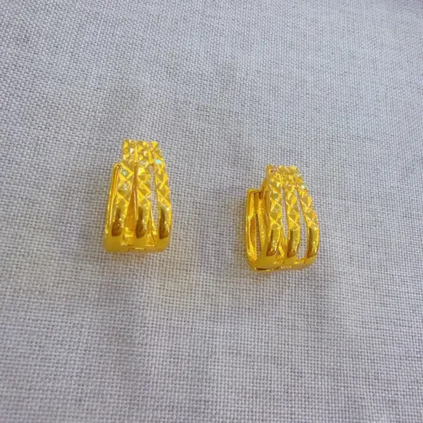 铜合金耳饰 铜合金耳饰 时尚新款金色几何图案民族风百搭耳环气质