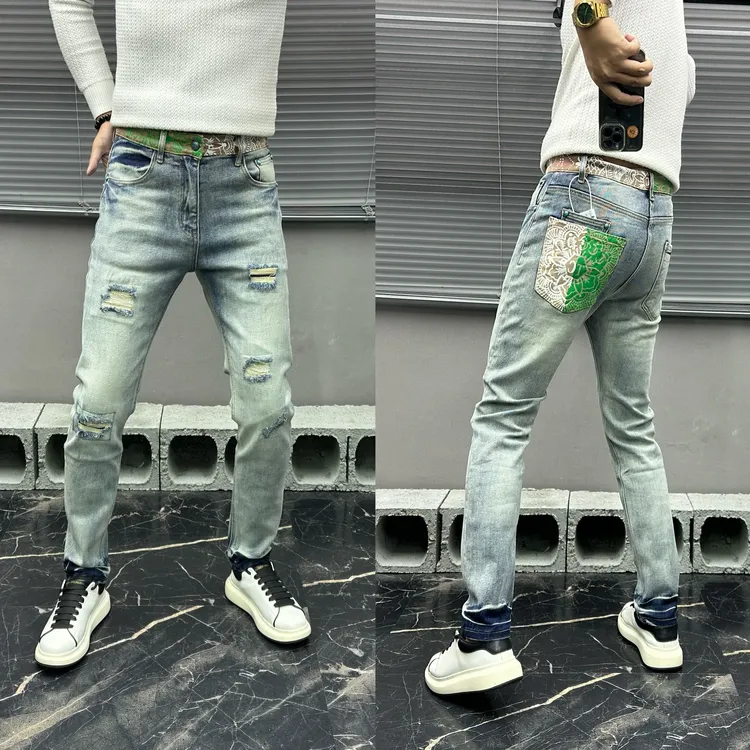 欧货腰花设计感破洞补丁浅蓝色牛仔裤男休闲小脚个性痞帅秋冬季潮