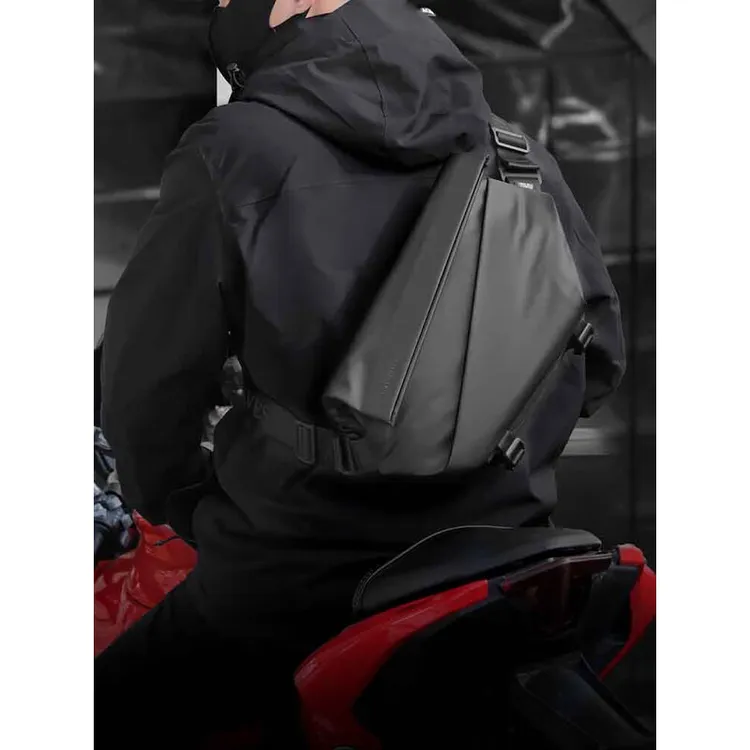 七匹狼斜挎包男士单肩背包胸包磁吸机能车运动骑行旅行包送男友