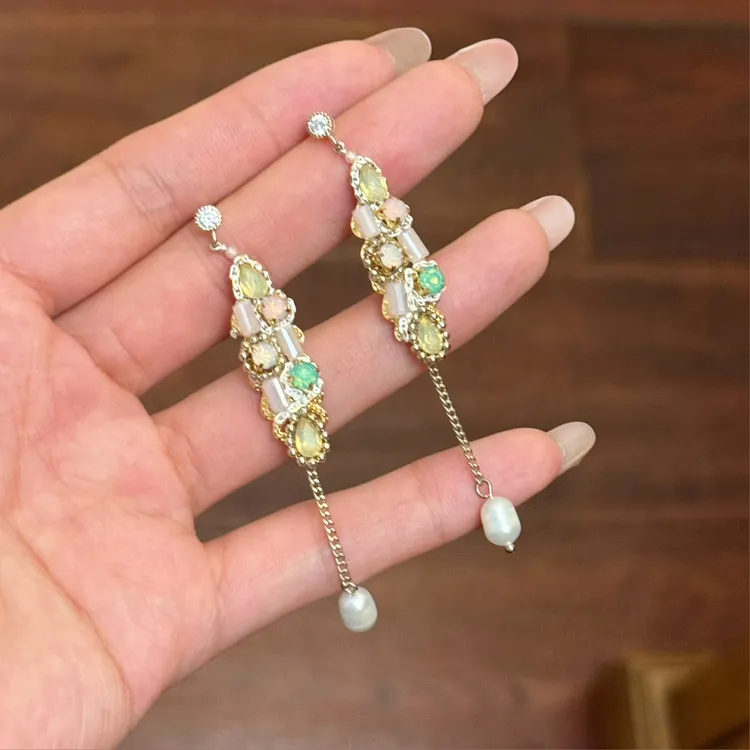 合金仿水晶耳饰 E0610锆石耳饰时尚轻奢设计款高级绝美法式小众