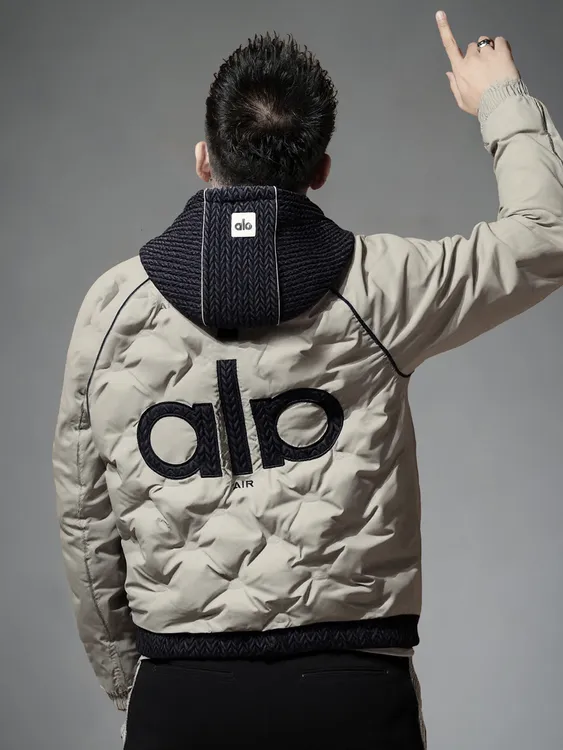 欧洲站男士高端90白鸭绒羽绒服2025新款冬季潮牌轻奢防寒服外套男