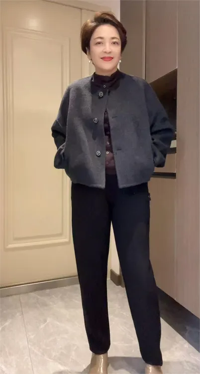 秋季新款圆领优雅香风短外套