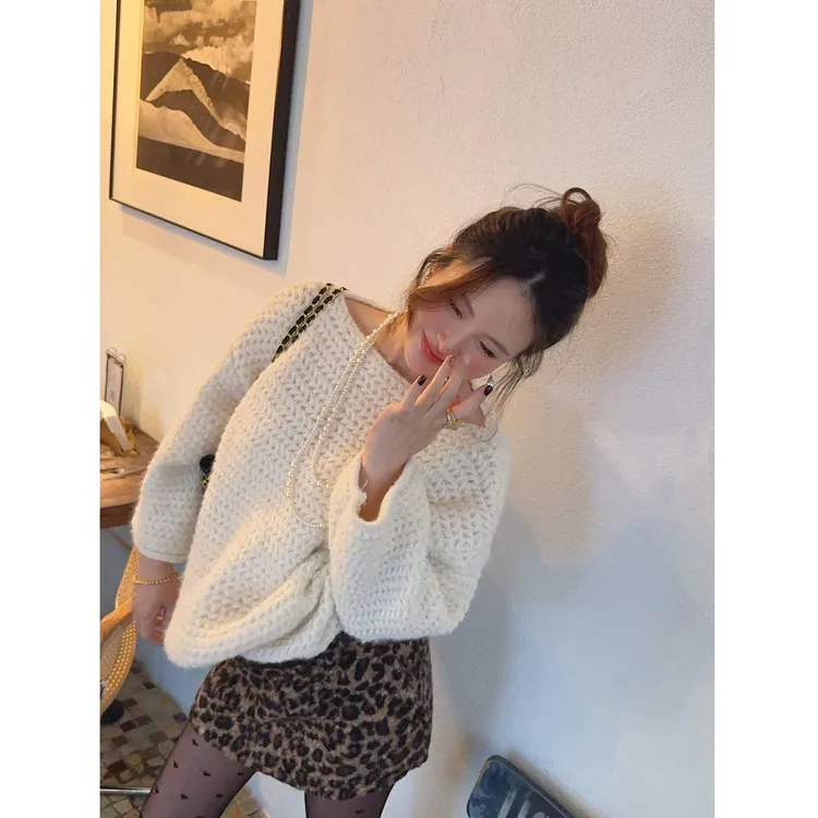 智英欧尼 慵懒毛衣【长袖一字肩休闲针织套头加厚时尚秋冬韩版】
