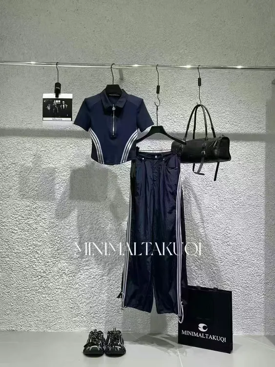 独特漂亮2025超火夏装韩系休闲风一整套蓝色短袖T-恤束脚裤两件套