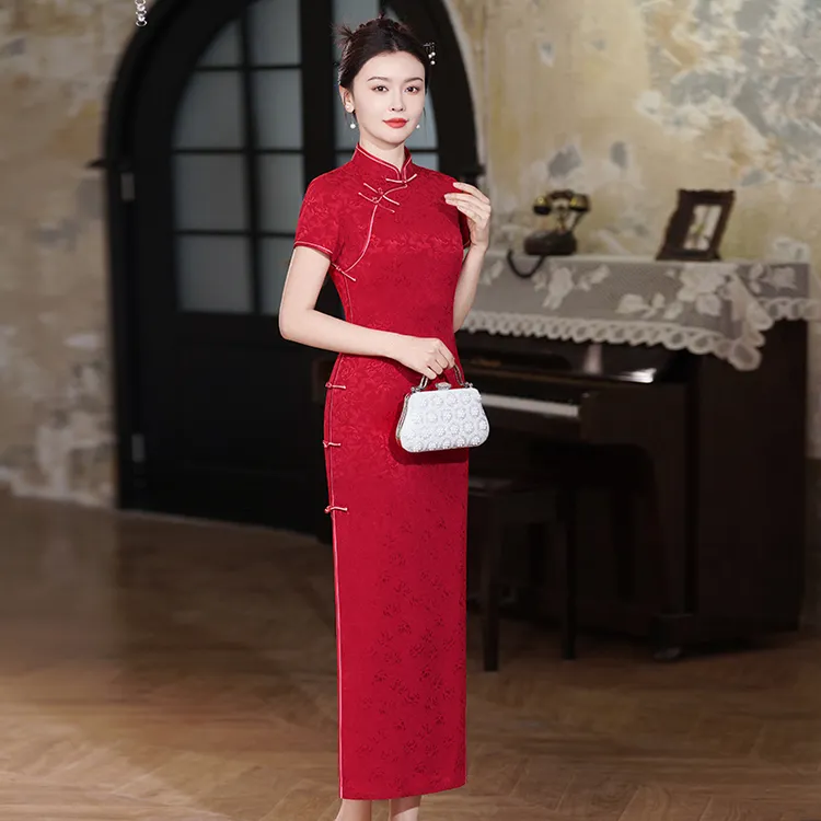 2025新款高档婚礼旗袍长款酒红色醋酸缎提花中式婚礼妈妈婚宴旗袍