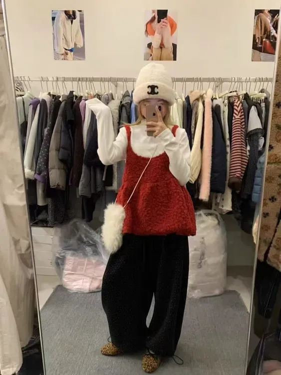 运补6米氛围感叠穿搭配毛毛吊带马甲背心女+ins加绒打底衫套装