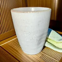 国营陶瓷五厂白粉引杯，主人杯拍一发二