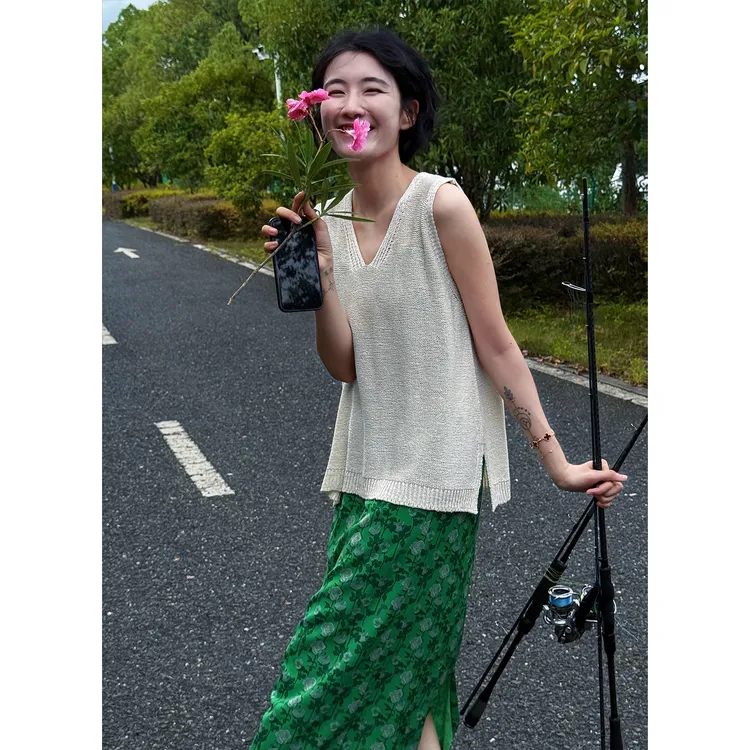 LANGQING 夏季休闲宽松设计感v领上衣45447#