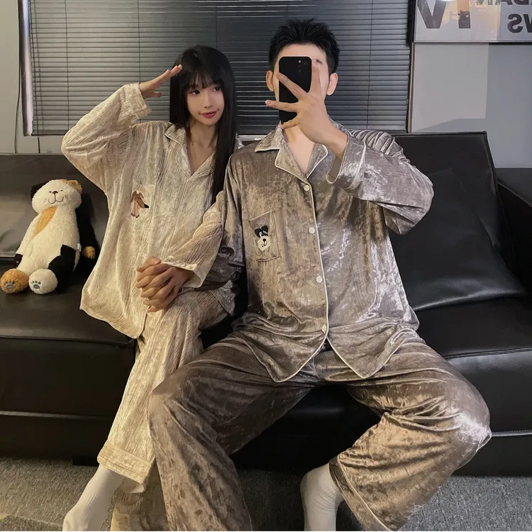 钻石绒情侣睡衣秋冬卡通高级感金丝绒开衫家居服女士可外穿套装男
