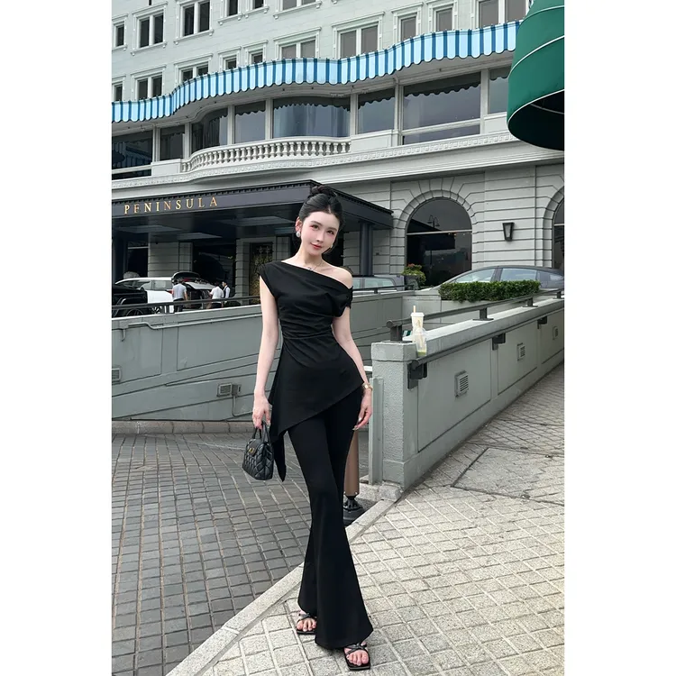 毛妮LADIESFIRST【腿精必备】高腰喇叭裤女夏季提臀减龄长裤L1905