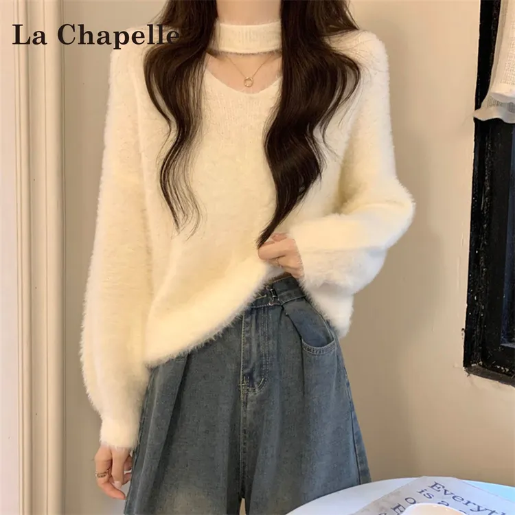 拉夏贝尔白色挂脖马海毛v领毛衣女秋冬2025年新款针织打底衫上衣