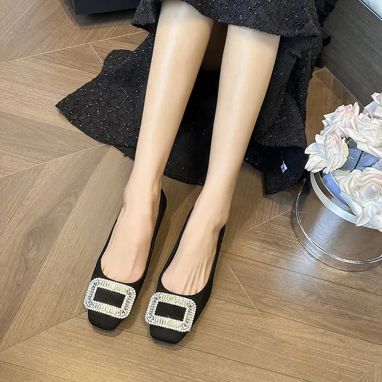 2025年新款水钻加绒方头单鞋绒面粗跟高跟鞋浅口水钻气质百搭女鞋