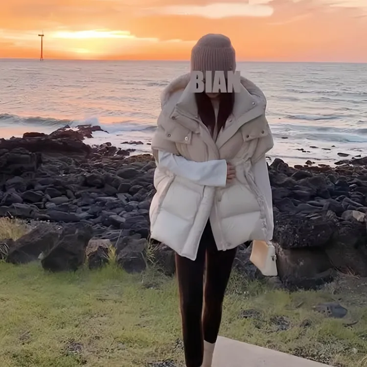 今年流行爆款羽绒马甲背心女士2025新款秋冬季外穿坎肩高级感马夹