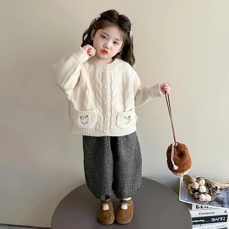 女童秋装韩系套装2025新款儿童小童韩版洋气女宝宝休闲毛衣两件套