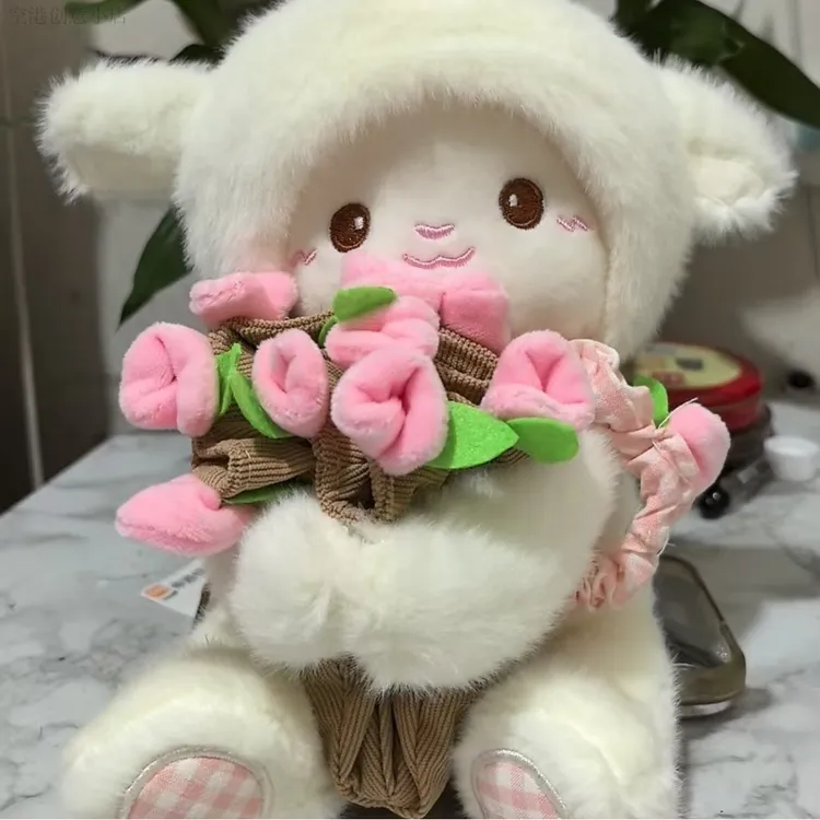 爆款抱玫瑰花帽子小羊毛绒公仔可爱布娃娃玩偶送情侣生日礼物跨境