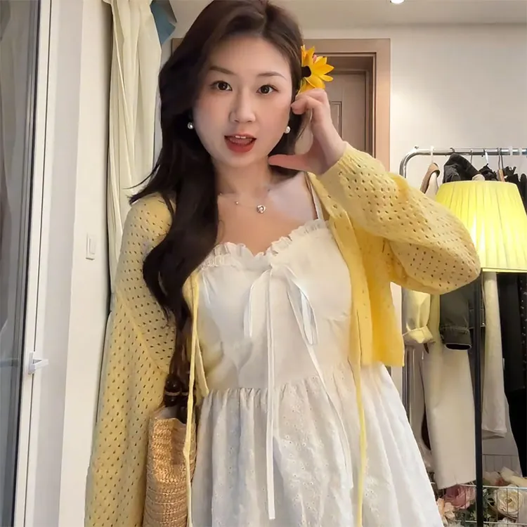 大码女装开衫针织上衣白色吊带背心两件套胖mm新款甜美风显瘦上衣