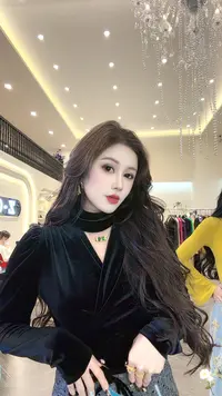 大气元（上衣）性感交叉丝绒上衣#A0006