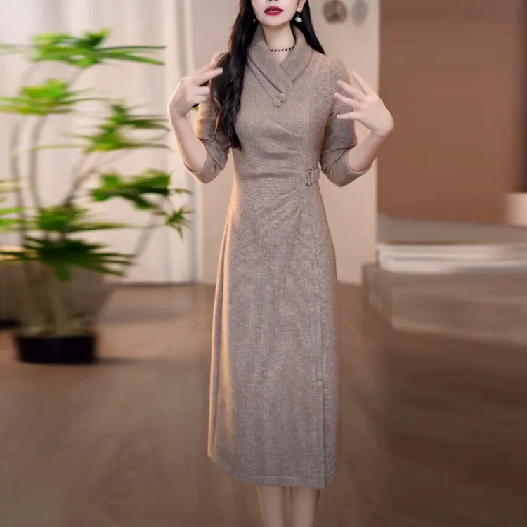 雪花绒轻奢女装2025秋冬季新款长袖修身显瘦加厚保暖打底连衣裙子