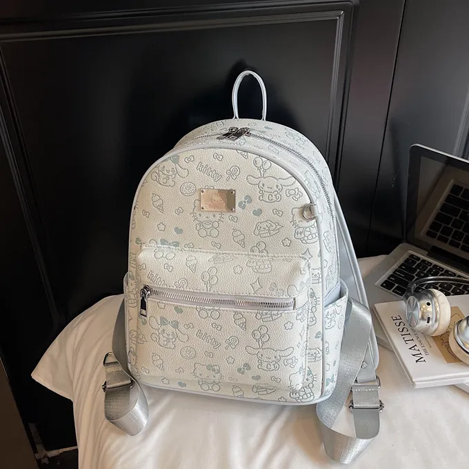 韩版卡通印花小熊双肩包高颜值休闲可爱少女学生包潮流百搭背包