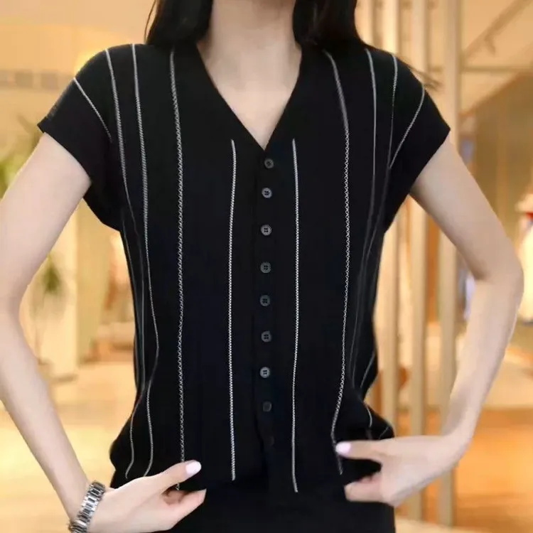 针织衫镂空短袖气质夏季新款法式设计上衣小香风显瘦轻薄透气