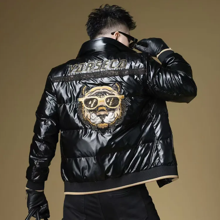 高端男装冬季新款黑色亮面加厚外套高端潮牌刺绣老虎立领男羽绒服