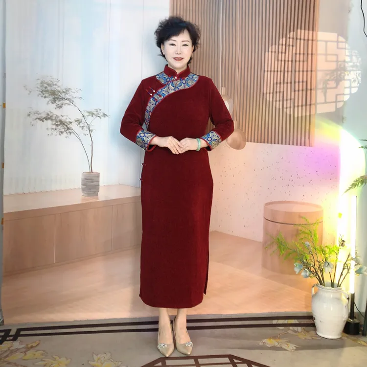 【红锦】秋冬新款大码旗袍 婚庆复古国风长款立领气质宫廷加厚红色