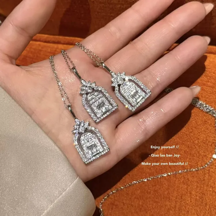 铜合金锆石项链 幸福之门项链韦雪同款女款2025新款满钻城堡项链