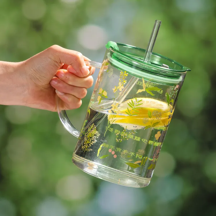 芬芳夏日高硼硅玻璃吸管大水杯1L大容量家用耐高温带把果汁牛奶杯