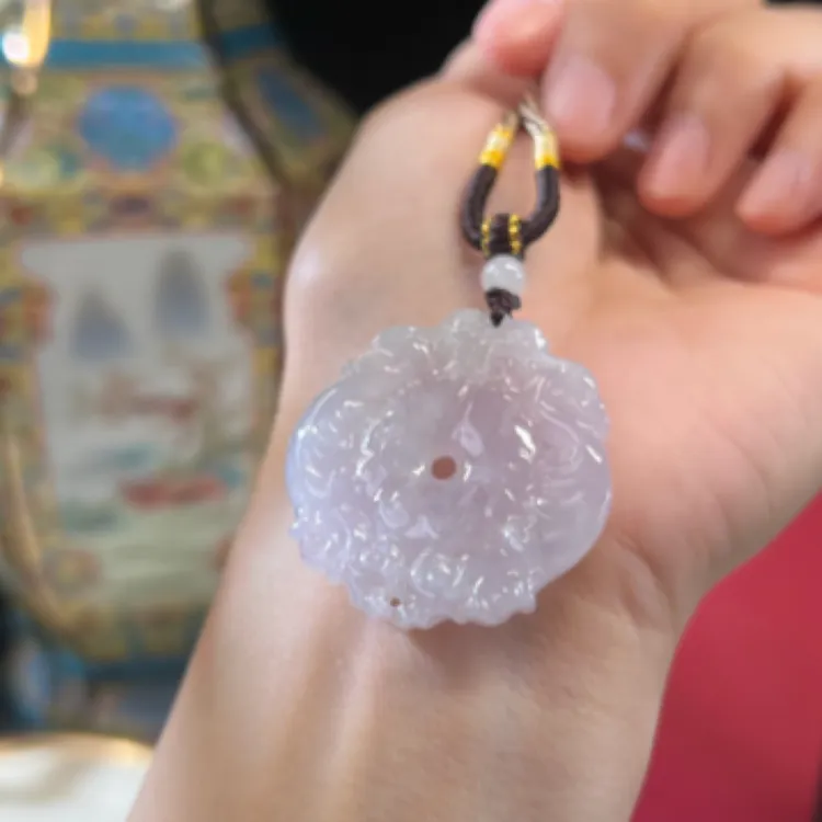 缅甸翡翠A货冰透粉紫色龙凤牌吊坠双面雕刻